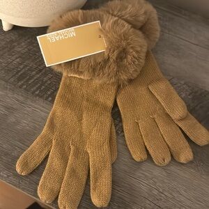 Michael Kors gloves